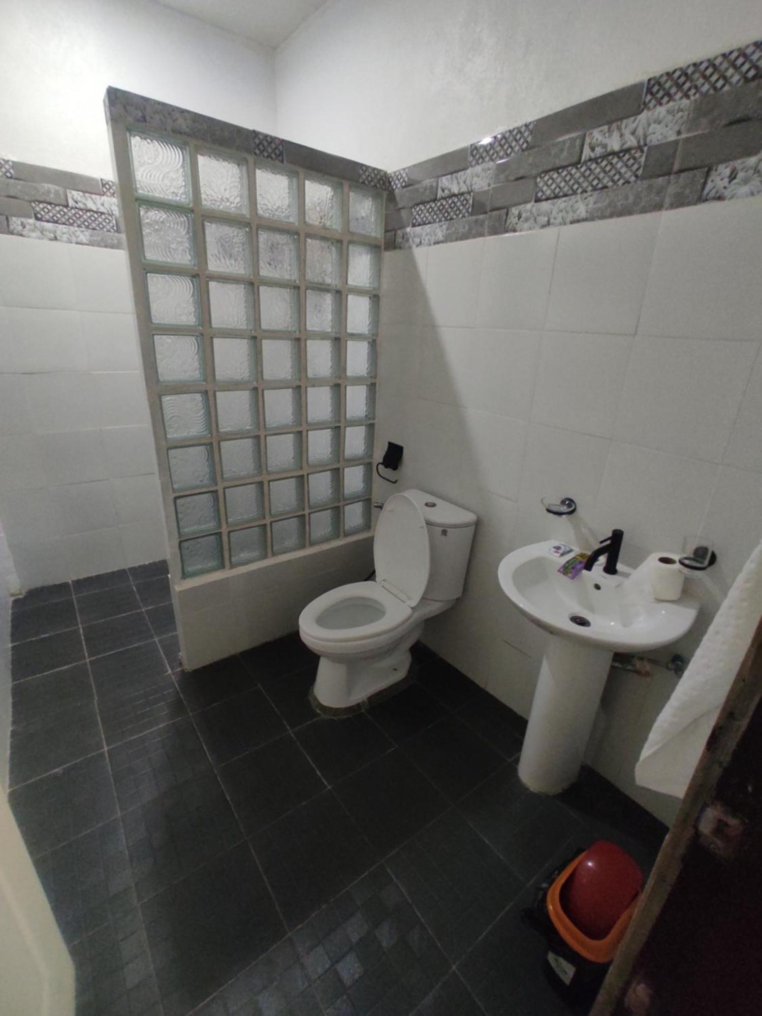 Apoestin Homestay Сикихор Экстерьер фото